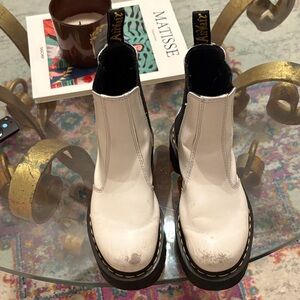 Doc Marten Chelsea Boot